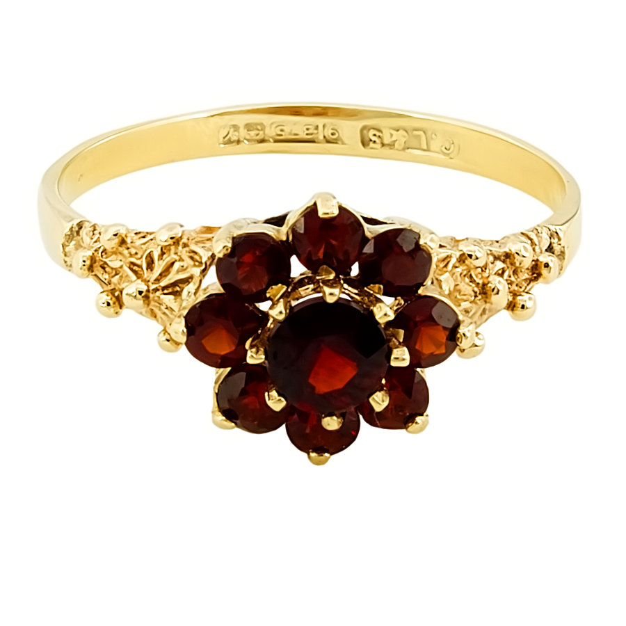 9ct gold Garnet Cluster Ring size Q